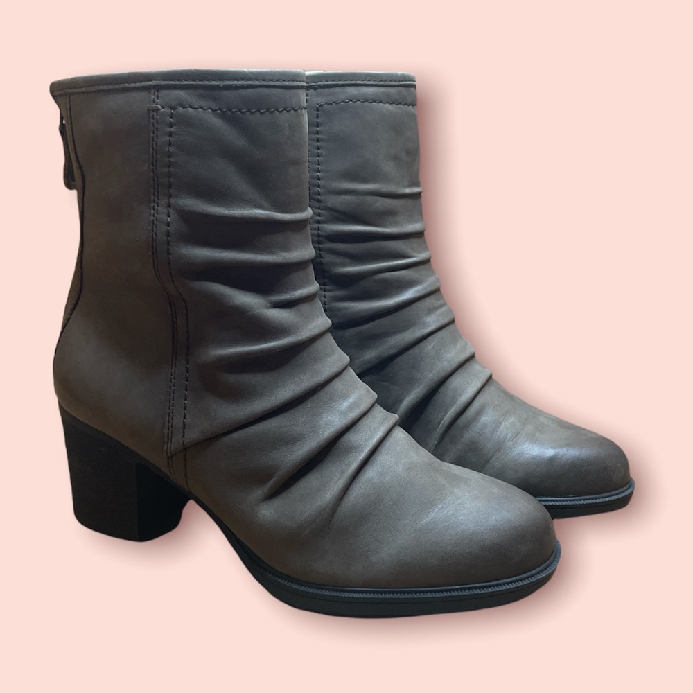Rockport Cobb Hill boots
